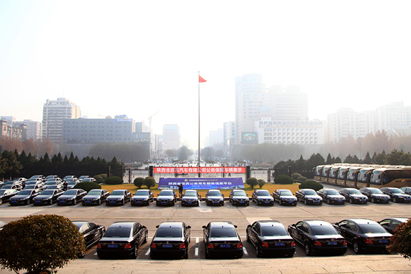 04公务车辆展示.jpg 04公务车辆展示.jpg