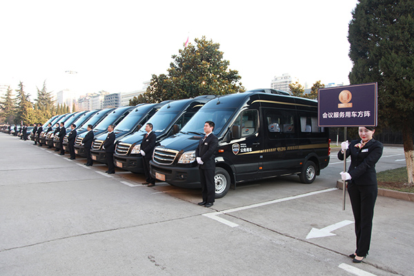 06公务车辆展示.jpg 06公务车辆展示.jpg
